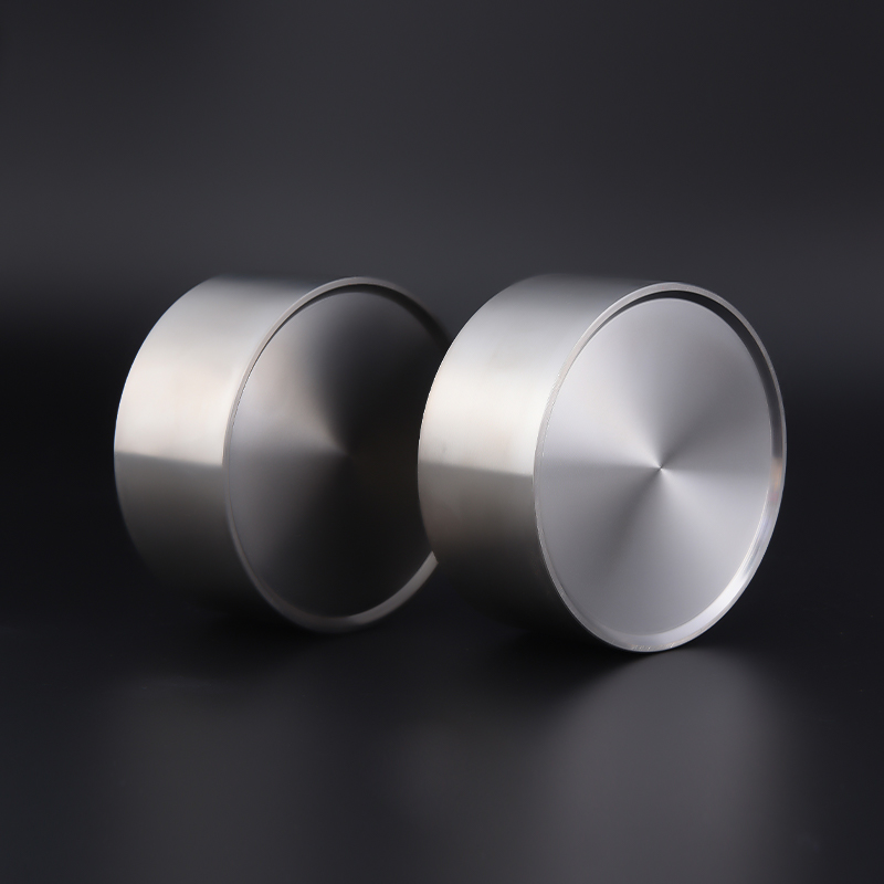 Titanium doelwit